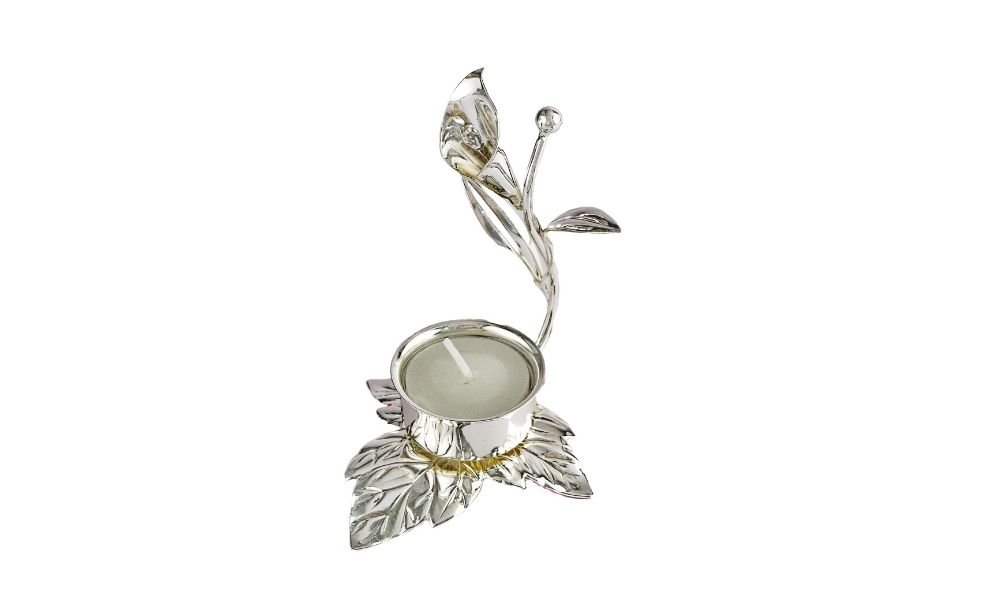 flower-design-candle-stand