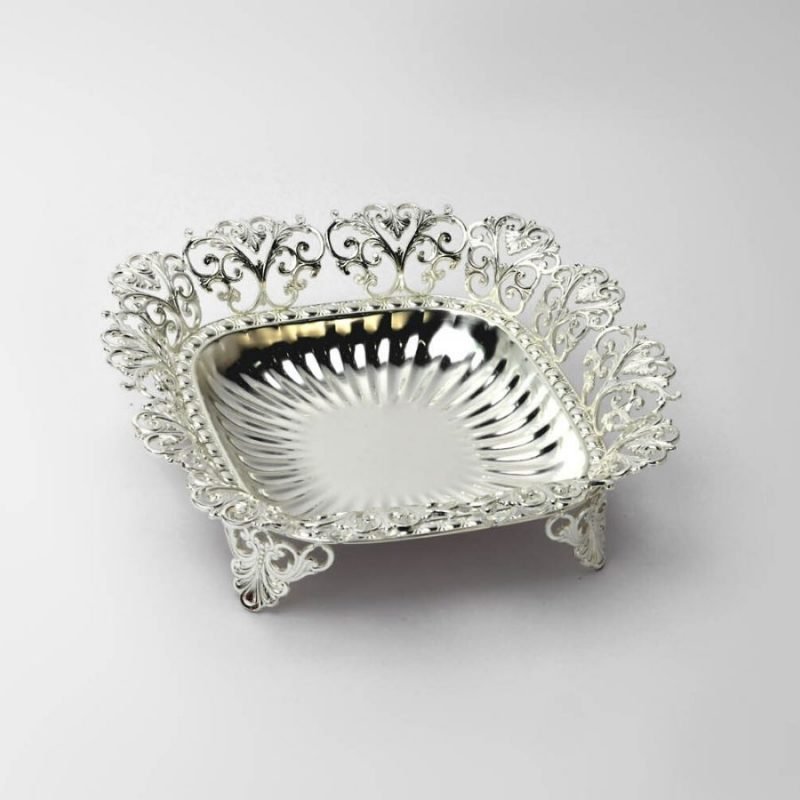 motif design silver rectangle bowl